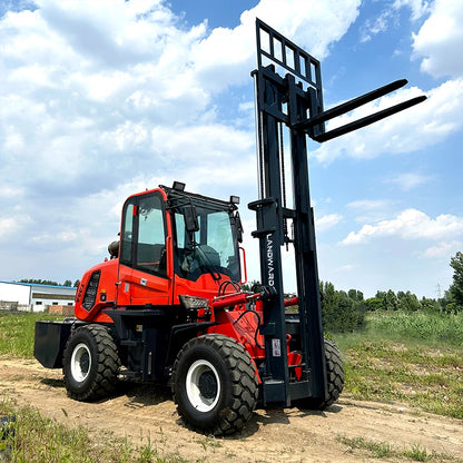 Agricultural EPA/Euro 5 All Terrain Off-Road Forklift 3Ton Small Container Handling Vehicle 4WD Large Diesel Forklift Customized