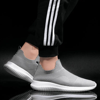 Summer Fashion Men Sneakers Breathable Men Fashion Shoes Slip On Sneakers For Men Cheap Men Loafers Shoes Without Laces