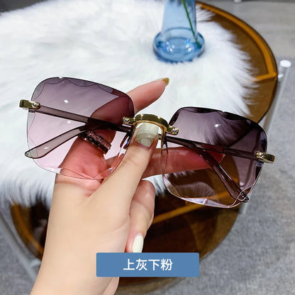 2024 New Rimless Women Sunglasses Fashion Gradient Lenses Sun Glasses Lady Vintage Alloy Legs Classic Designer Shades UV400