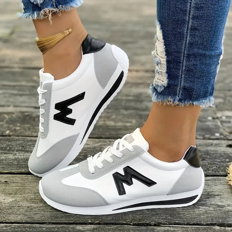 2024 New Trend Casual Shoes Fashion Brand Designer Shoes for Women  Soft Comfortable Running Sneakers Women Zapatos De Mujer