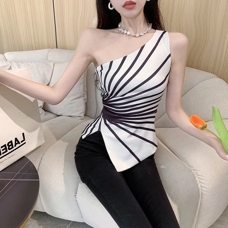 2022 Summer Korean Y2k Sleeveless Irregular Tank Top Women Sexy Skinny Striped Streetwear Sexy One Shoulder Tanks Female T-shirt