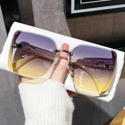 2024 New Fashion Cool Sunglasses Women Luxury Brand Letters Anti Strong Light Vintage Rimless Sun Glasses Ladies Gafas UV400