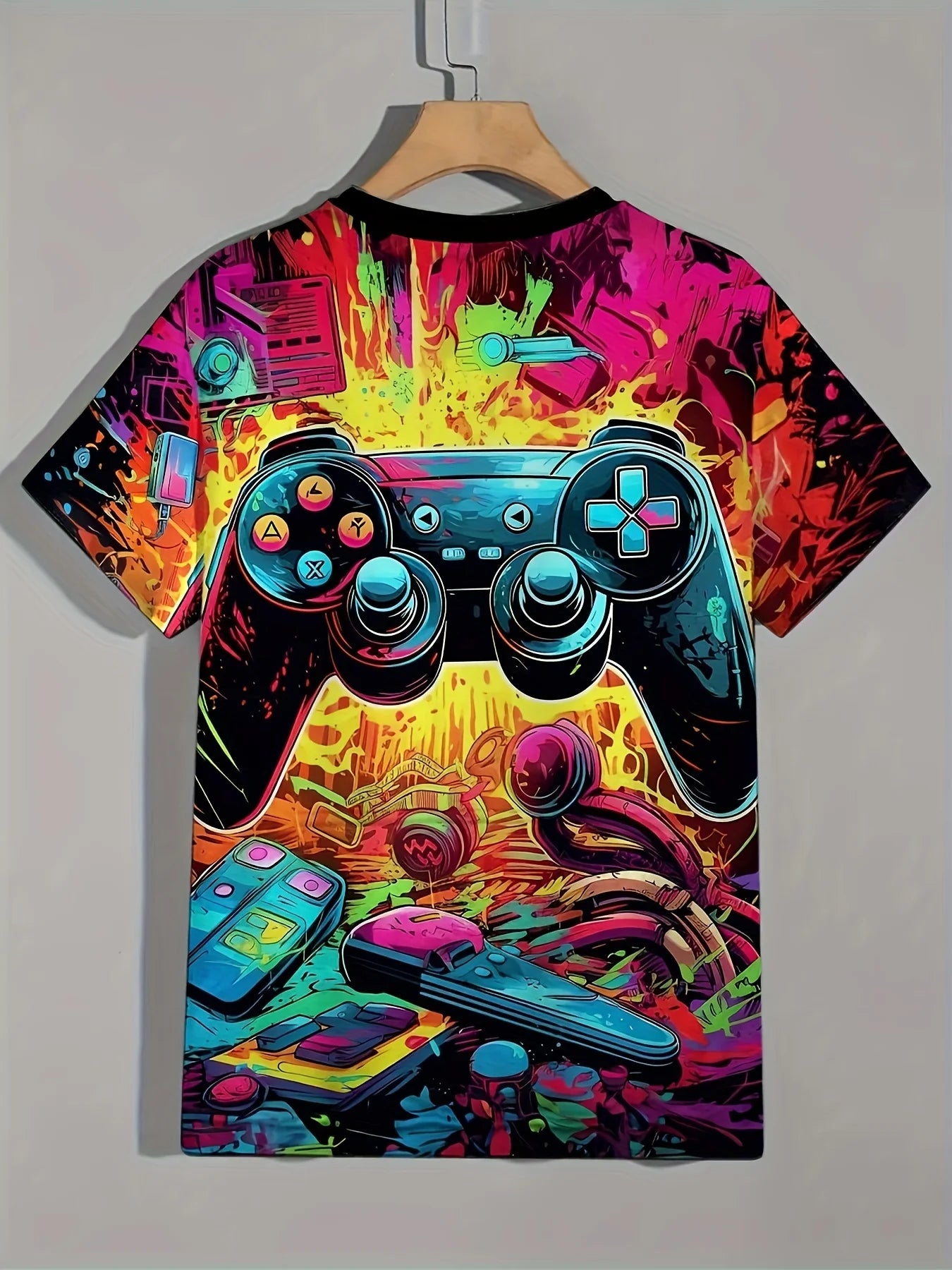 Boys' Vibrant Gamepad Graphic T-Shirt - Soft & Breathable Crew Neck Tee, Ideal for Casual Summer Fun & Everyday Play