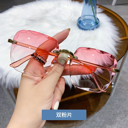 2024 New Rimless Women Sunglasses Fashion Gradient Lenses Sun Glasses Lady Vintage Alloy Legs Classic Designer Shades UV400