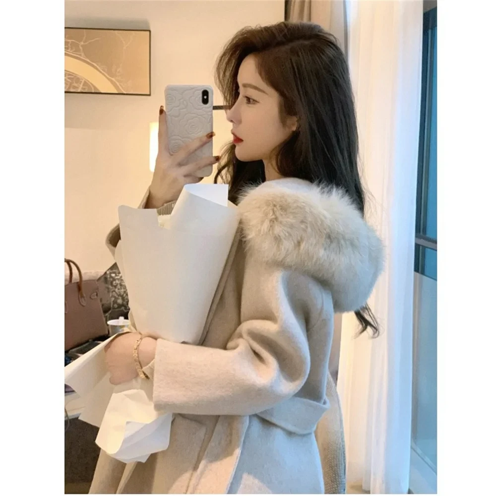 2024 S-XL Winter Warm Faux Woolen Fashion Jacket Belt Women Long Sleeves Loose Coat Thicken Overcoat With Rabbit Fur Hat - Afbeelding 4